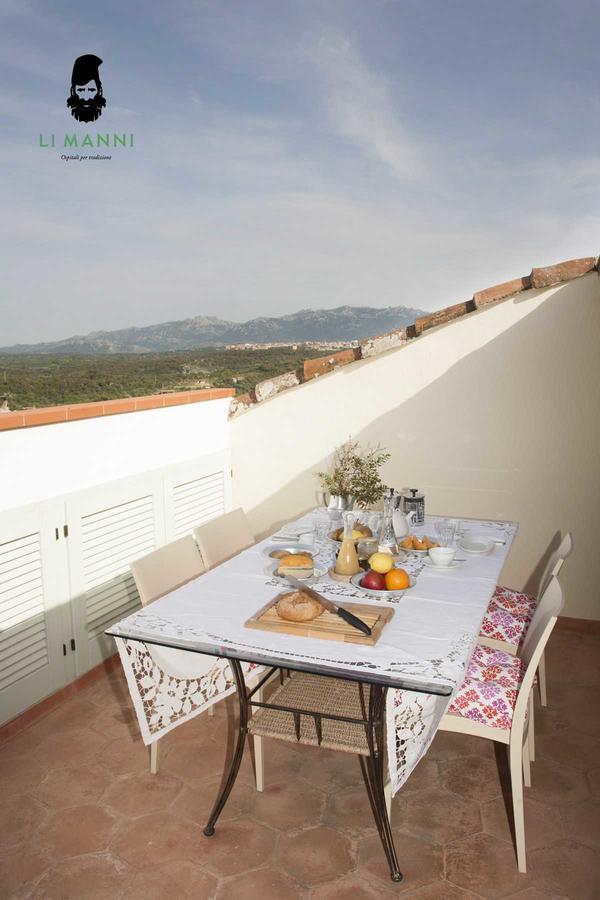 Locanda Li Manni Aggius Exterior foto